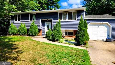 503 Hobart Dr, Clementon, NJ 08021