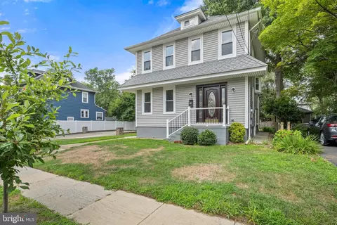 111 E Knight Ave, Collingswood, NJ 08108