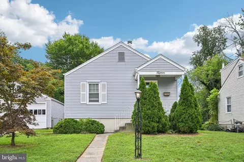 15 Rose Ln, Cherry Hill, NJ 08002