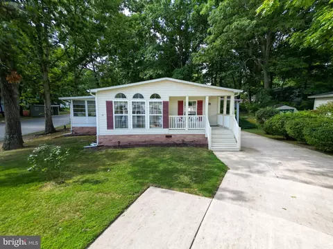 39 Loft Mountain Rd, Sicklerville, NJ 08081