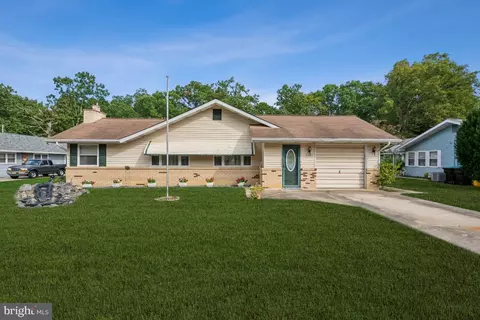 226 Elmtowne Blvd, Hammonton, NJ 08037
