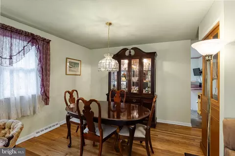 Dining - 6916 Collins Ave, Pennsauken, NJ 08109 photo 1 of 2