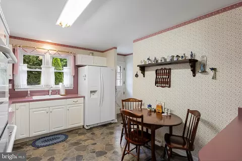 Kitchen - 6916 Collins Ave, Pennsauken, NJ 08109 photo 1 of 4