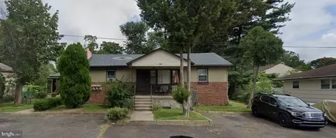 135 Thomas Ave S, Lawnside, NJ 08045