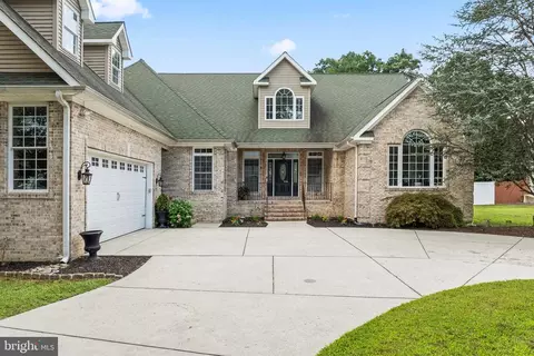 483 1st St, Atco, NJ 08004