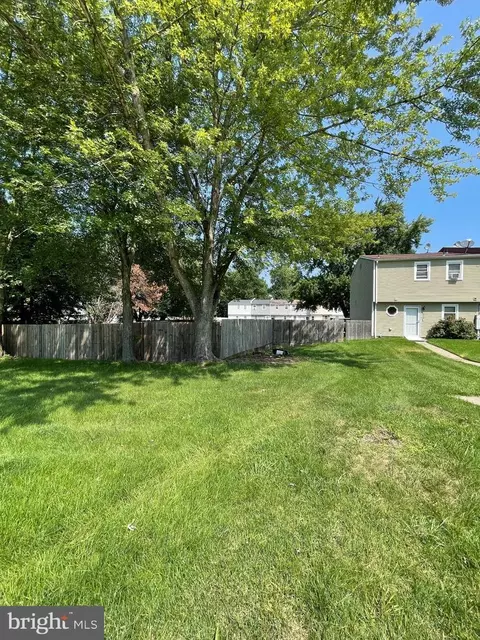 615 Tara Dr, Sicklerville, NJ 08081