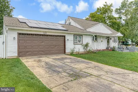 136 Johnson Ave, Runnemede, NJ 08078