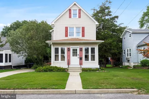 26 State Ave, Lindenwold, NJ 08021