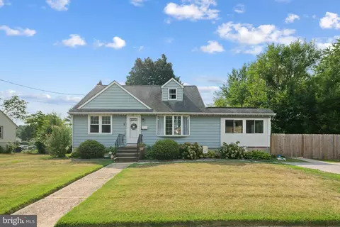 9 Harvard Ave, Somerdale, NJ 08083