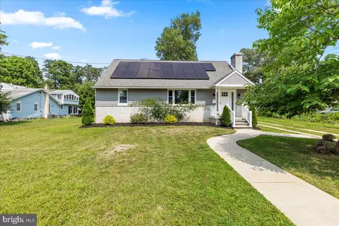 18 S Browning Ave, Somerdale, NJ 08083