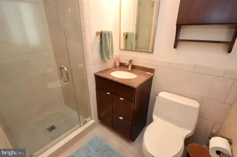 Bath - 1 Ramsgate Rd, Cherry Hill, NJ 08003 photo 2 of 3