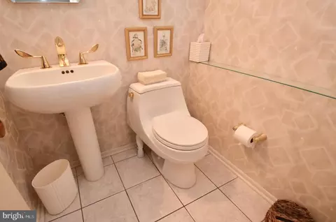 Bath - 1 Ramsgate Rd, Cherry Hill, NJ 08003 photo 1 of 3