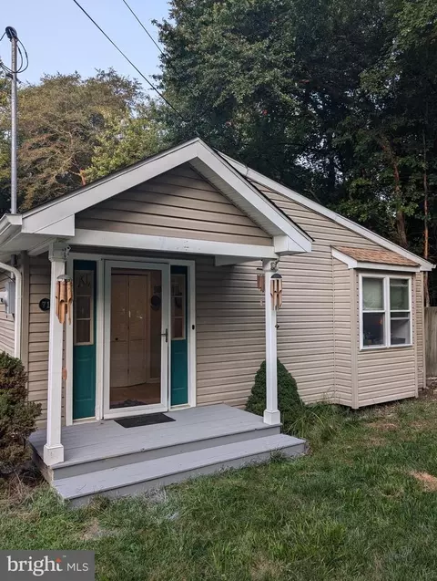 71 Hilliards Rd, Gibbsboro, NJ 08026