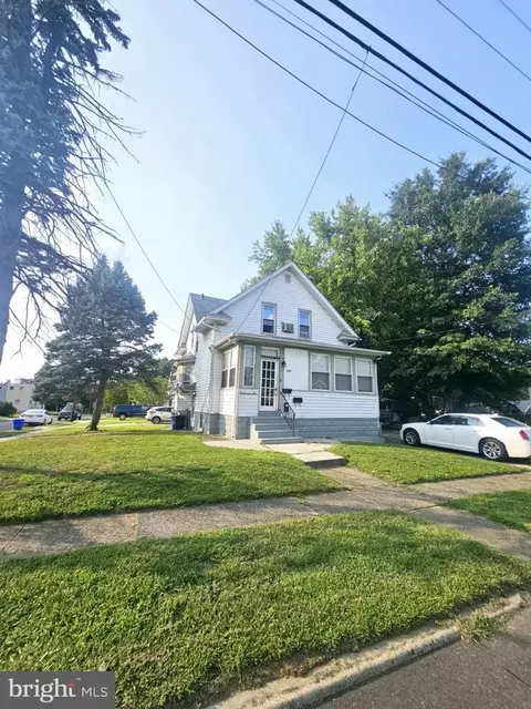 101 E Beechwood Ave, Oaklyn, NJ 08107