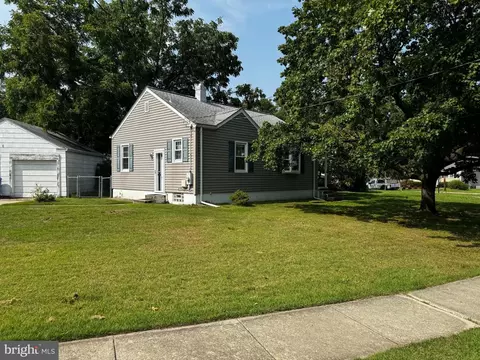 2 Rose Ln, Cherry Hill, NJ 08002
