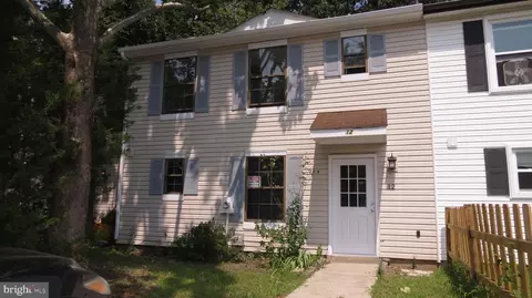 12 Yorkshire Rd, Sicklerville, NJ 08081