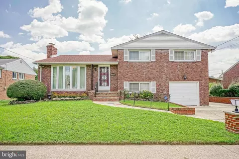 6512 Henwood Ave, Pennsauken, NJ 08109