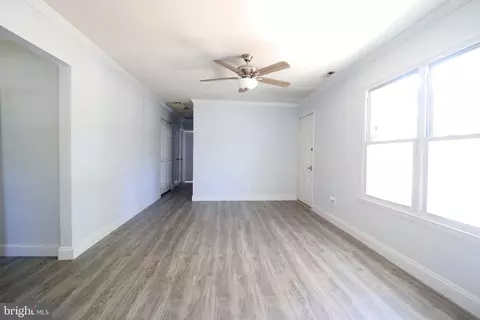 Living - 821 Walnut Ave, Lindenwold, NJ 08021 photo 2 of 2