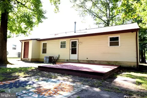 Exterior - 821 Walnut Ave, Lindenwold, NJ 08021 photo 3 of 5