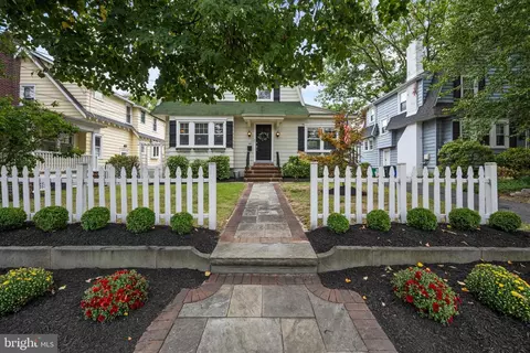424 Maple Ave, Haddonfield, NJ 08033 photo 2