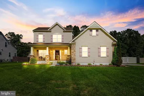 118 Summer Lea Dr, Sicklerville, NJ 08081