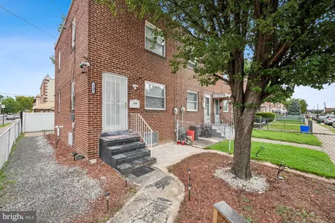1301 Sayrs Ave, Camden, NJ 08104