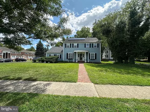124 E Maple Ave, Merchantville, NJ 08109