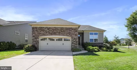 4 Copley Cir, West Berlin, NJ 08091