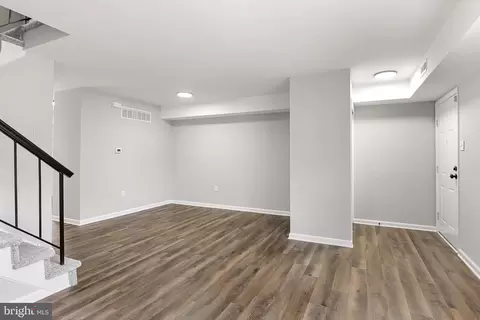 Living - 5 Dover Ct, Clementon, NJ 08021 photo 3 of 4