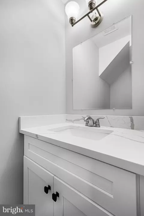 Bath - 5 Dover Ct, Clementon, NJ 08021 photo 1 of 2