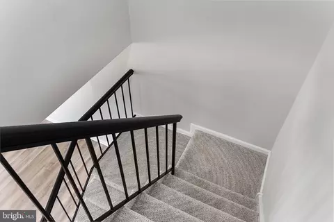 Entry Way - 5 Dover Ct, Clementon, NJ 08021 photo 2 of 2