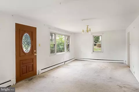 Living - 408 Copley Rd, Haddonfield, NJ 08033 photo 3 of 5