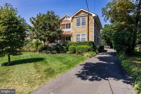 13 E Chestnut Ave, Merchantville, NJ 08109