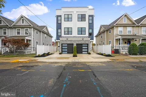 1110 N 21st St, Camden, NJ 08105