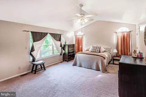 Bedroom - 53 E Fleming Pike, Hammonton, NJ 08037 photo 1 of 4