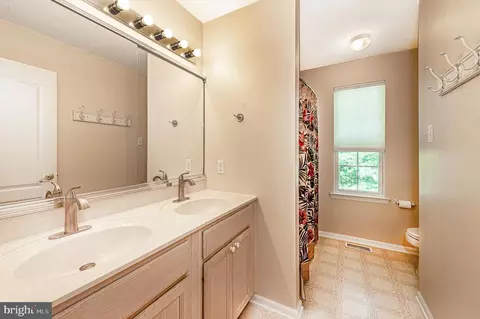 Bath - 53 E Fleming Pike, Hammonton, NJ 08037 photo 2 of 2