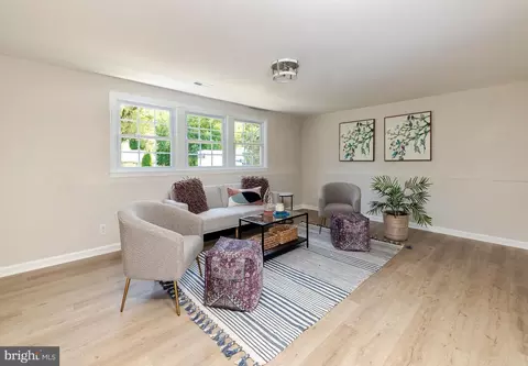 Living - 2407 S Cuthbert Dr, Lindenwold, NJ 08021 photo 2 of 6