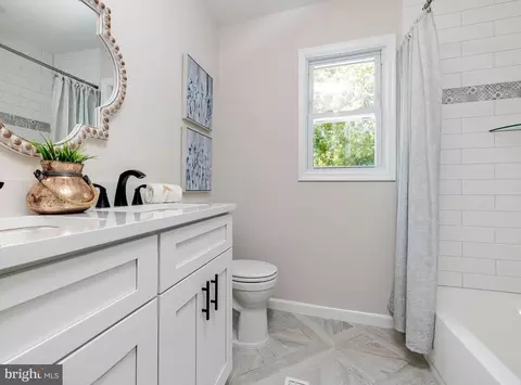 Bath - 2407 S Cuthbert Dr, Lindenwold, NJ 08021 photo 1 of 1