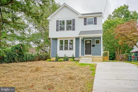 8168 Day Ave, Pennsauken, NJ 08110