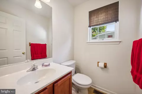 716 E Linden Ave, Lindenwold, NJ 08021 photo 21