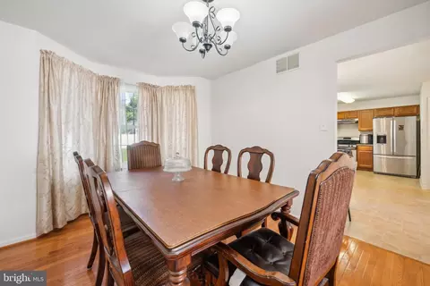 716 E Linden Ave, Lindenwold, NJ 08021 photo 9