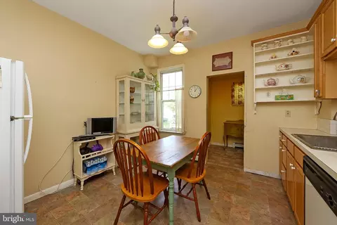520 E Walnut Ave, Lindenwold, NJ 08021 photo 5
