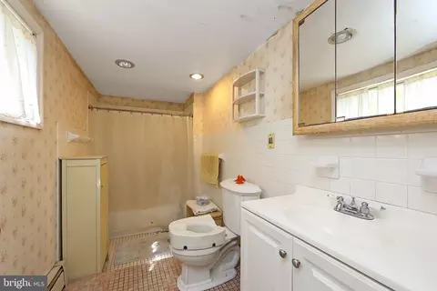 520 E Walnut Ave, Lindenwold, NJ 08021 photo 18