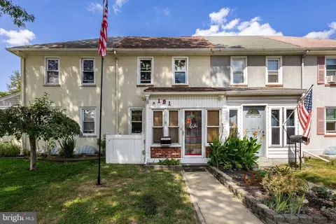 121 Pershing Rd, Brooklawn, NJ 08030
