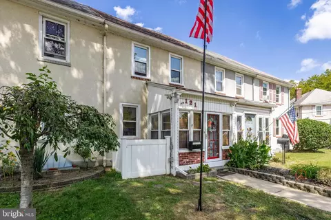 121 Pershing Rd, Brooklawn, NJ 08030 photo 2