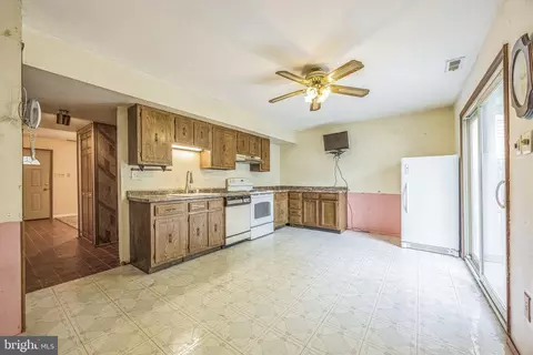 Kitchen - 831 Elm Ave, Lindenwold, NJ 08021 photo 1 of 2