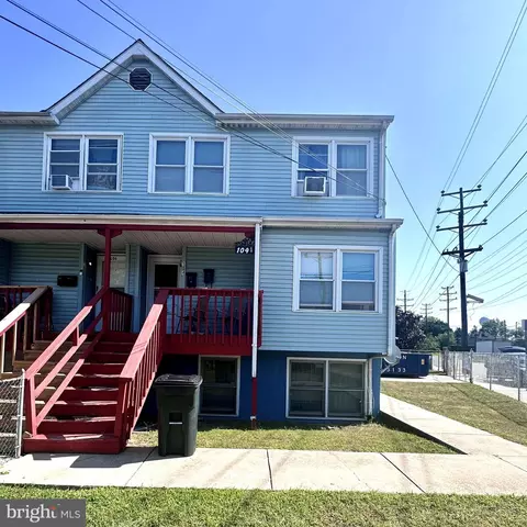 104 N 34th St, Camden, NJ 08105