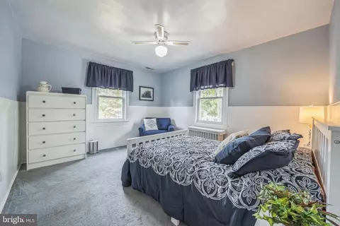 Bedroom - 662 E Greenman Rd, Haddonfield, NJ 08033 photo 3 of 6