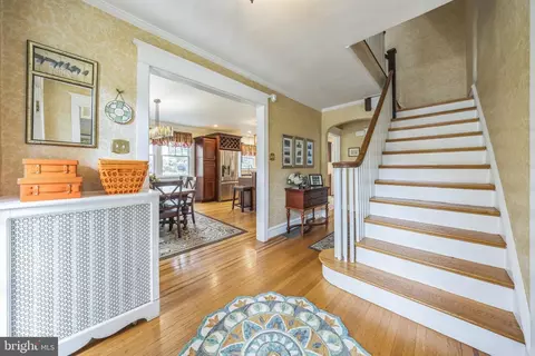 Entry Way - 662 E Greenman Rd, Haddonfield, NJ 08033 photo 2 of 4