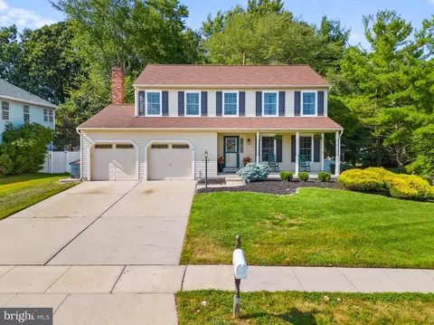 13 Billingsport Dr, Sicklerville, NJ 08081